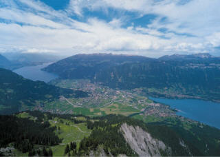 interlaken_lakes_web.jpg