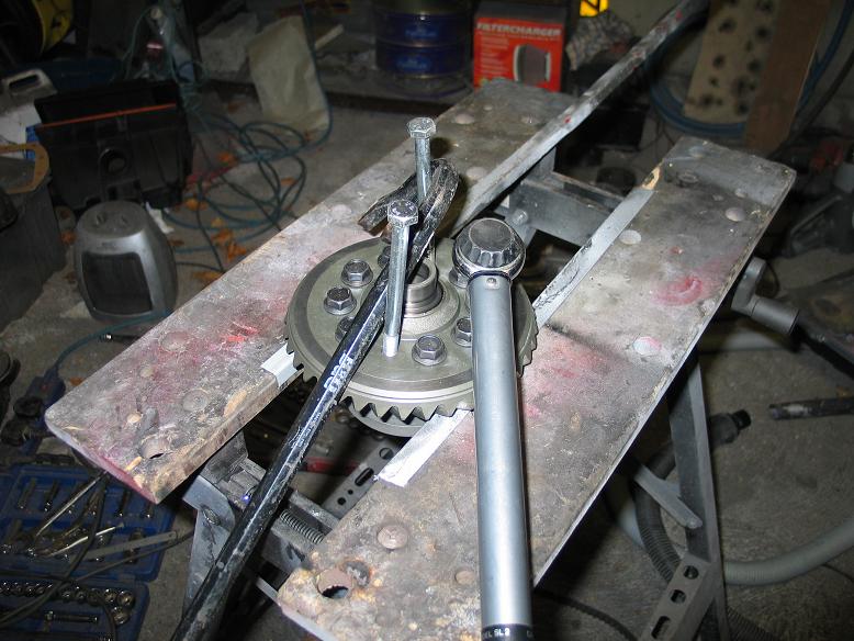 Tightening the bolts to 90ftlbs using the spare unthreaded holes