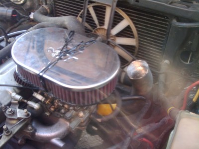 Hot air feed towards the filter