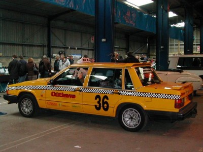 VOLVO 740 rear.JPG